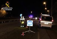 Buscan al conductor ebrio que arrastró a un guardia civil en Illescas al informarle de que su alcoholemia era positiva