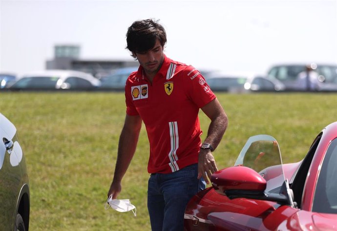 Archivo - El piloto español de Ferrari Carlos Sainz