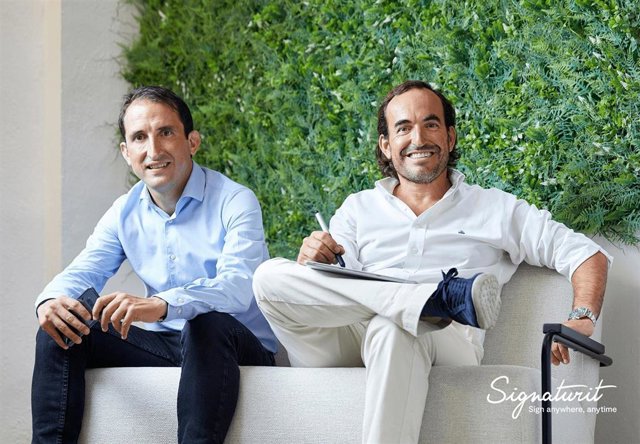 Los co-consejeros delegados de Signaturit e Ivnosys, Sergio Ruiz y Jaime Castellanos,