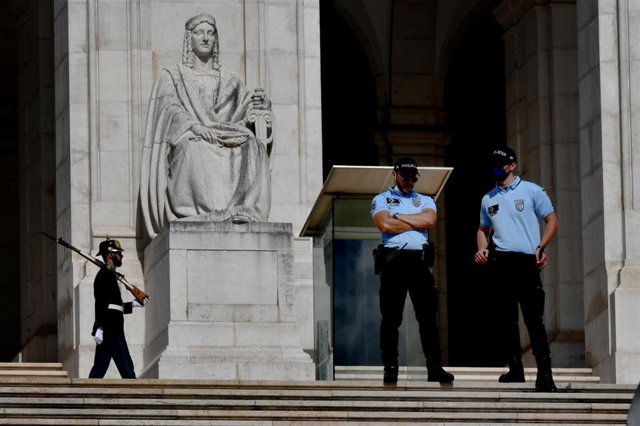 Agentes de la Policía portuguesa (imagen de archivo).