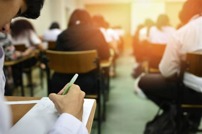 Estudiante de grado en una imagen de archivo
