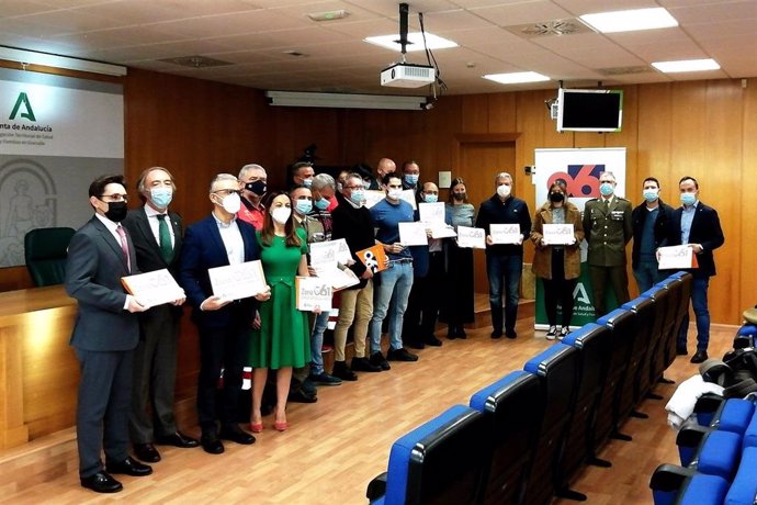 Entrega de certificados a nuevas zonas cardioaseguradas de la provincia de Granada.