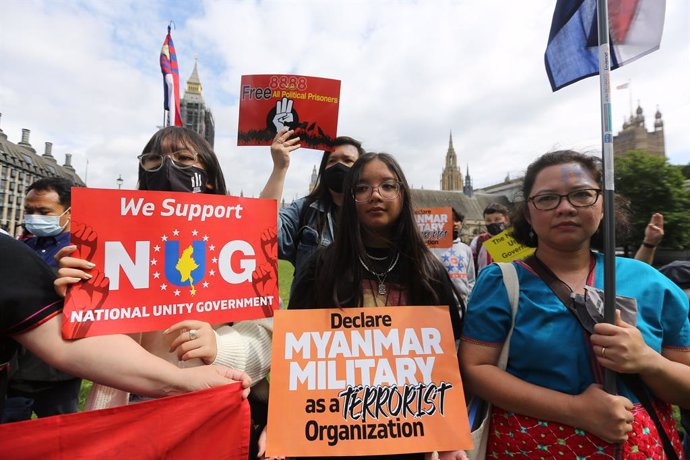 Protestas en Londres contra la junta militar birmana.