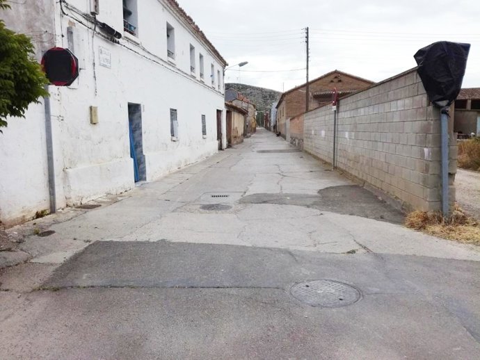 Comienza la renovación integral de la calle Salitrería de Alfocea