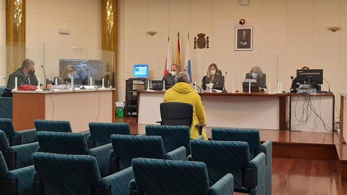 Juicio al acusado de agredir a otro hombre al que propinó un fortísimo puñetezo y causó graves lesiones en la cabeza