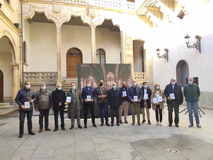 Autoridades en la presentación del proyecto 'Salamanca Mudéjar'