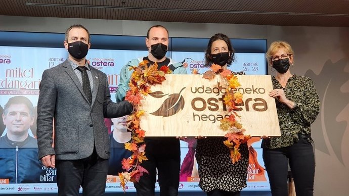 Presentación de 'Udagoieneko Ostera Hegan' 2021.