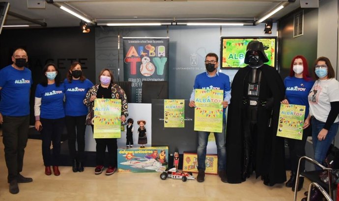 Presentación de Albatoy.