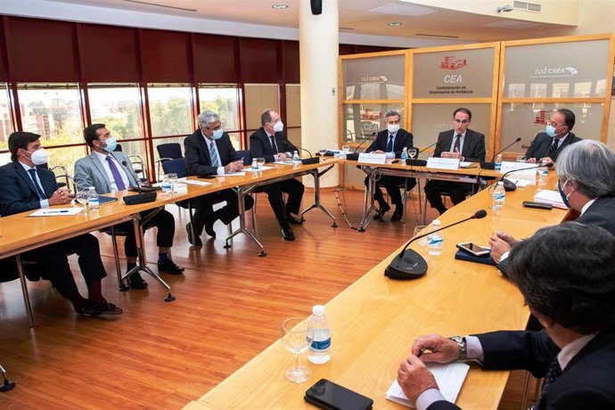 Constitución de la Comisión de Industria Aeroespacial de la CEA, en la sede de la patronal andaluza.