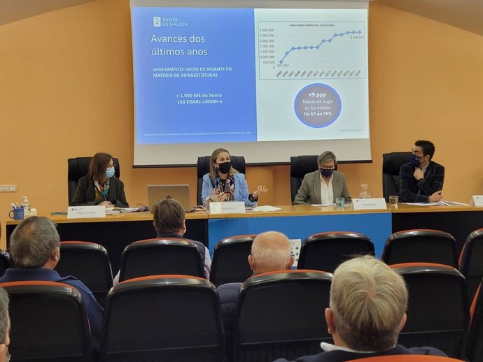 La conselleira de Mar, Rosa Quintana, en un acto en Vilagarcía.