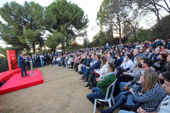 Acto de Javier Fernández en Camas