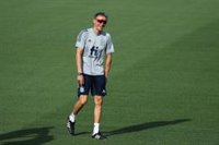 Mikel Merino, ausencia en el primer entrenamiento de España