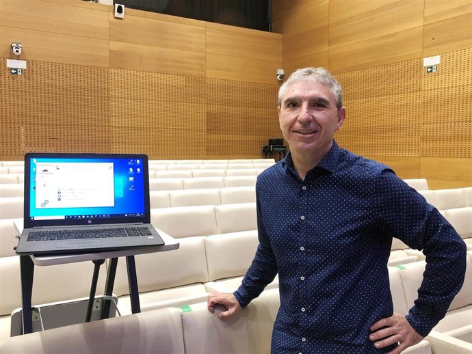 Antonio Liberal, afectado de Parkinson, nombrado Ingeniero de Telecomunicación del Año