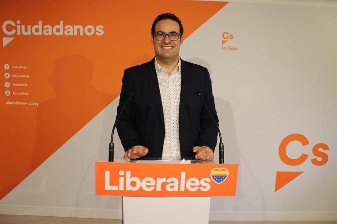 El diputado de Cs, Alberto Reyes, en una comparecencia de prensa