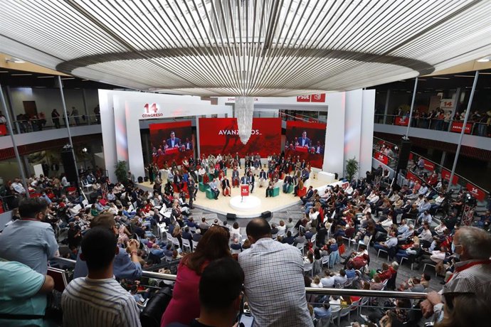 El secretario general del PSOE y presidente del Gobierno, Pedro Sánchez , durante su intervención en el segundo día del XIV congreso Regional del PSOE-A a 07 de noviembre 2021 en Torremolinos (Málaga, Andalucía)