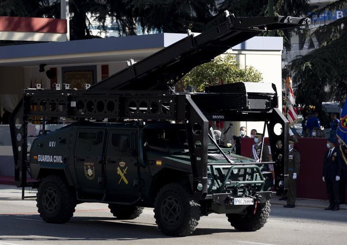 Un tanque de la Guardia Civil durante el desfile militar en el Día de la Hispanidad, a 12 de octubre de 2021, en Madrid, (España), en una imagen de archivo.