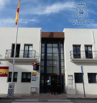 Detenidos tres hermanos como cabecillas de un punto de tráfico de drogas y por vender en parques de Estepona (Málaga)