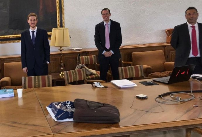 Los investigadores Javier Díaz Castro, Jorge Moreno Fernández y Julio Ochoa Herrera, de la UGR