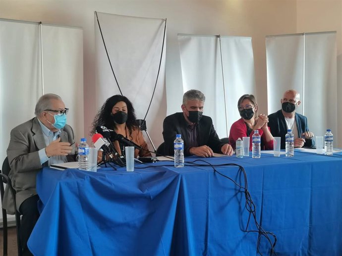 Rueda de prensa de organizaciones empresariales de La Palma para presentar medidas contra la crisis económica generada por la erupción del volcán en Cumbre Vieja