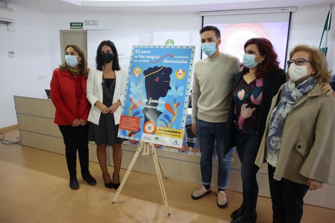 Andalucía impulsa la colaboración familiar para atender a menores y adolescentes de centros de protección