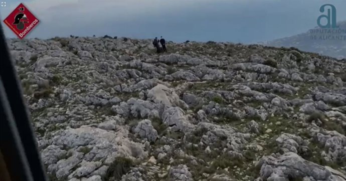 Bomberos rescatan a excursionista en la sierra de Bernia "bloqueado mentalmente" que no podía seguir