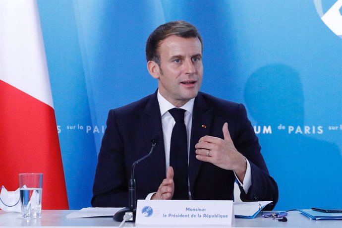 Archivo - FILED - 12 November 2020, France, Paris: French President Emmanuel Macron speaks during the Paris Peace Forum at The Elysee Palace. Macron has joined the leaders in favour of cancelling patents for COVID-19 vaccines. Photo: Dario Pignatelli/EU