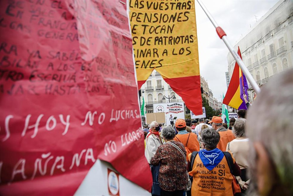 Imagen de archivo de una concentración de pensionistas en defensa del sistema público de pensiones