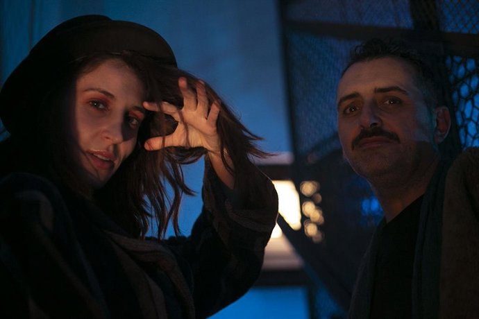 Archivo - Versonautas presentarán su espectáculo Astro Azul en La Cabina