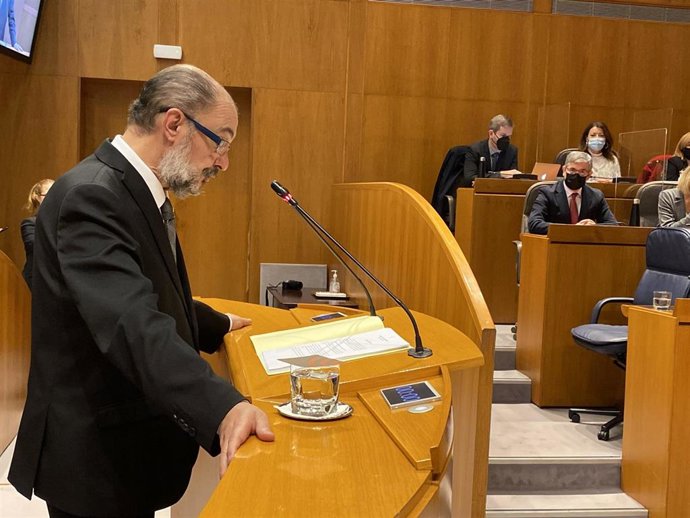 EL presidente del Gobierno de Aragón, Javier Lambán, en el debate