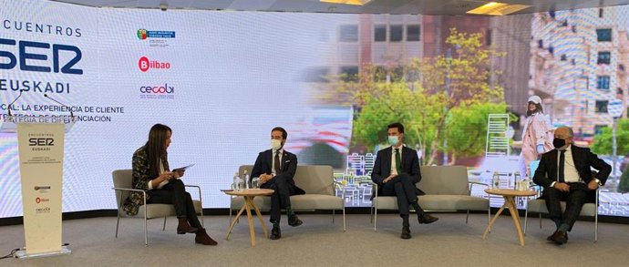 Encuentro en Torre Iberdrola con Hurtado, Otxandiano y Campo