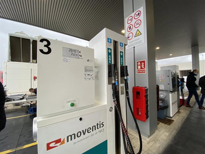 La gasinera de la flota del TIB en Calvi.