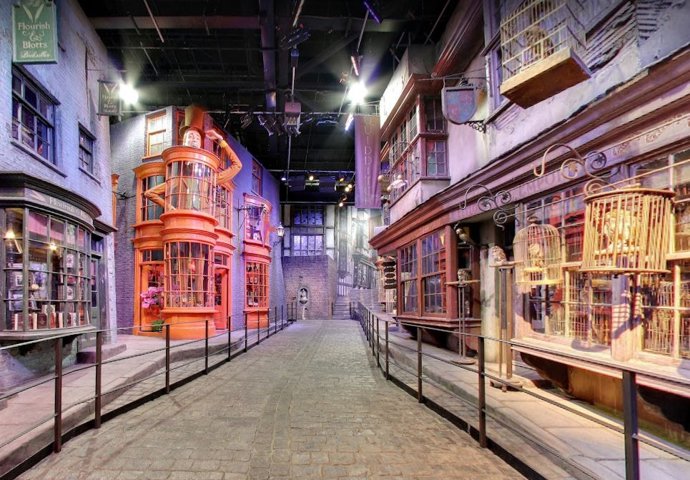 Parte del escenario del Callejón Diagón, en los estudios de cine de Warner Bros.