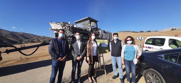 Obras carretera A-7204