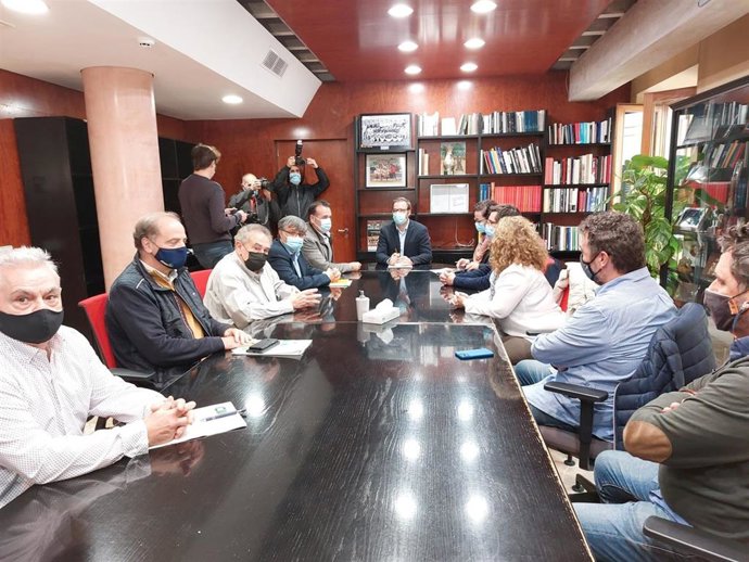 Reunión entre el Ayuntamiento de Palma y la plataforma Recuperem Palma.