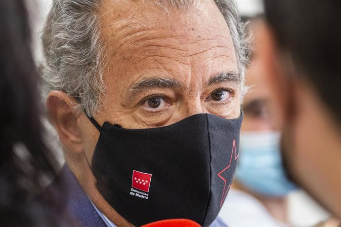 Archivo - El consejero de Educación, Universidades y Ciencia y portavoz del Gobierno de la Comunidad de Madrid, Enrique Ossorio, 