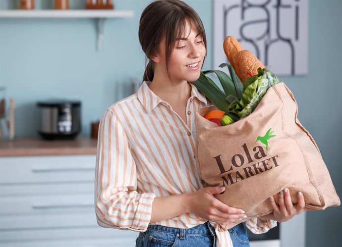 Archivo - AliExpress incorpora en su aplicación el servicio de supermercado en colaboración con Lola Market, entrando así en el Q-Commerce en España