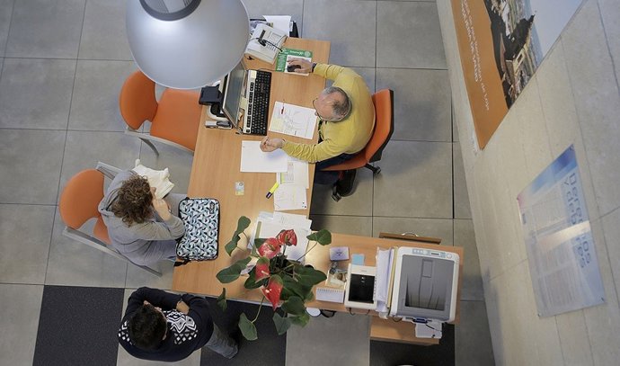 Archivo - La Junta autoriza la contratación del soporte y mantenimiento informático del SA