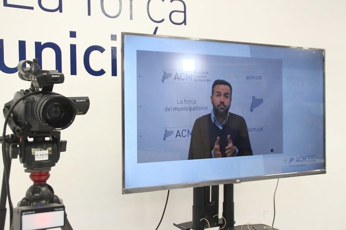 El presidente de la ACM, Lluís Soler, interviene en un debate municipalista de forma telemática.
