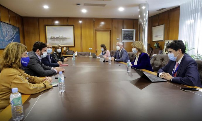 Reunión entre el Puerto de Huelva  y la Cámara de Comercio.