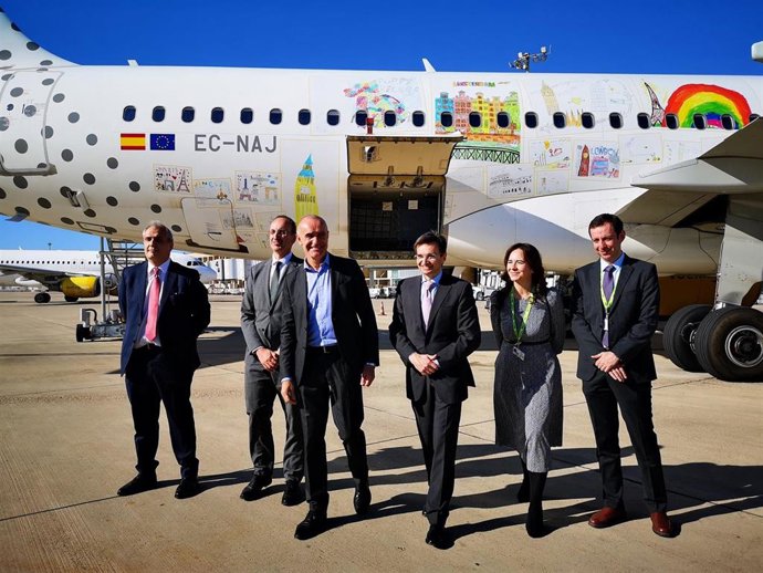 Primer vuelo con combustible sostenible de la ruta Barcelona-Sevilla, de Vueling, que llega a Sevilla.