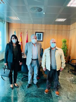 Toscano recibe a la delegación cubana