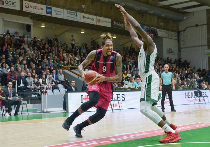 Archivo - Julian Gamble 