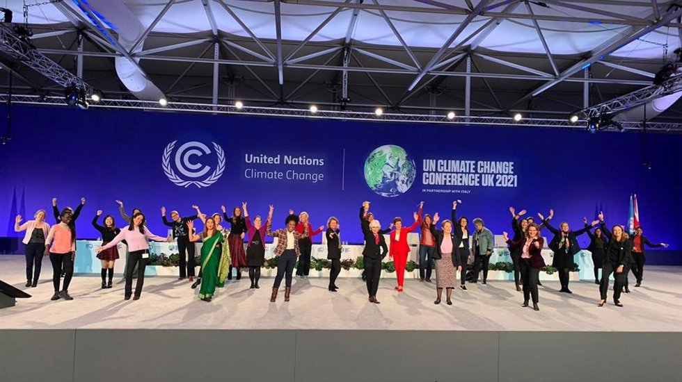 La ministra para la Transición Ecológica y Reto Demográfico, Teresa Ribera, y la embajadora de clima de Francia en la COP21, Laurence Tubiana, impulsan una declaración de 30 mujeres que reclaman más acción, hechos y solidaridad contra el cambio climátic
