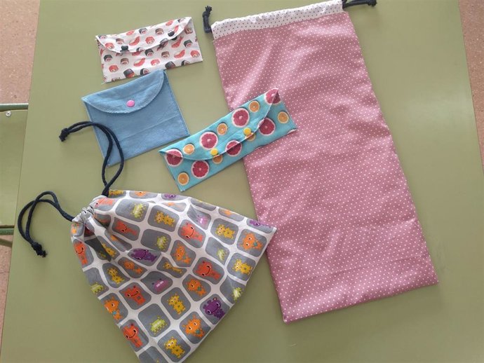 Productos elaborados por el alumnado del CPEIP de Urroz-Villa para recaudar fondos para una asociación de padres y madres de La Palma