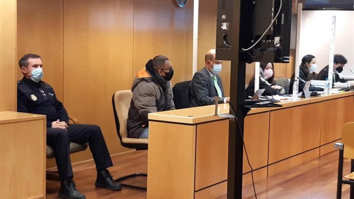 Juicio a un acusado de matar a su mujer delante de sus hijas