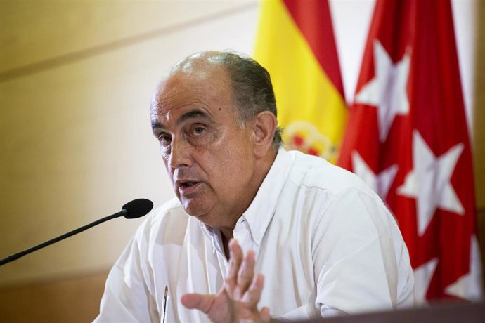 Archivo - El viceconsejero de Asistencia Sanitaria y Salud Pública de la Comunidad de Madrid, Antonio Zapatero, 