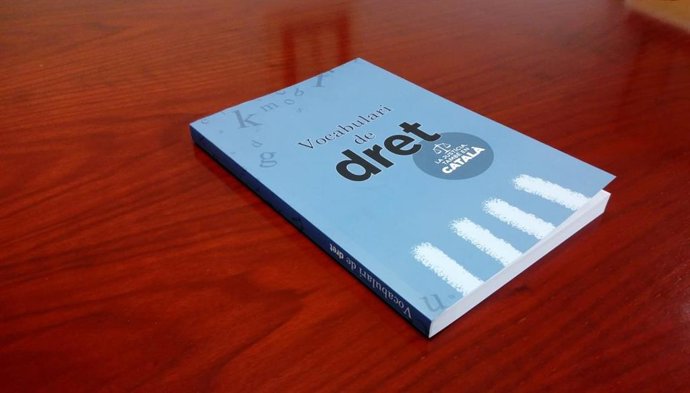 Libro 'Vocabulari de Dret'.