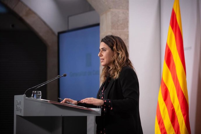 La portavoz del Govern de Cataluña, Patricia Plaja, comparece en rueda de prensa tras la reunión extraordinaria del Consell Executiu para aprobar el anteproyecto de ley de medidas fiscales y financieras, a 11 de noviembre de 2021, en Barcelona, Cataluña