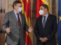 Planas aboga por un acuerdo en toda la cadena de lácteos y avisa de que el Gobierno actuará si se "viola" la ley