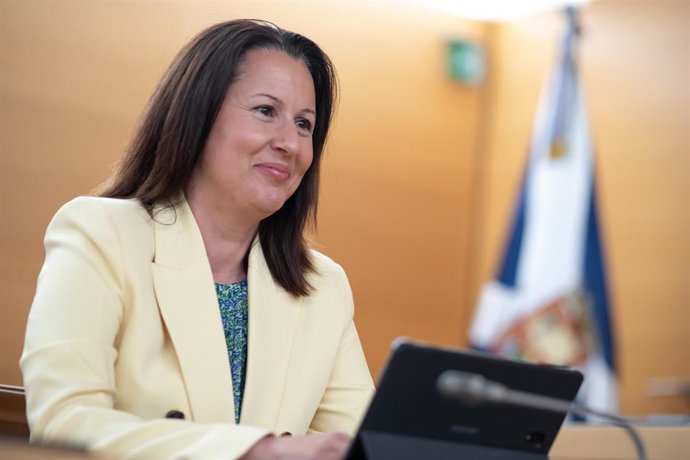 Archivo - El Cabildo de Tenerife abre el plazo para solicitar más de 500 becas de estudios en el extranjero